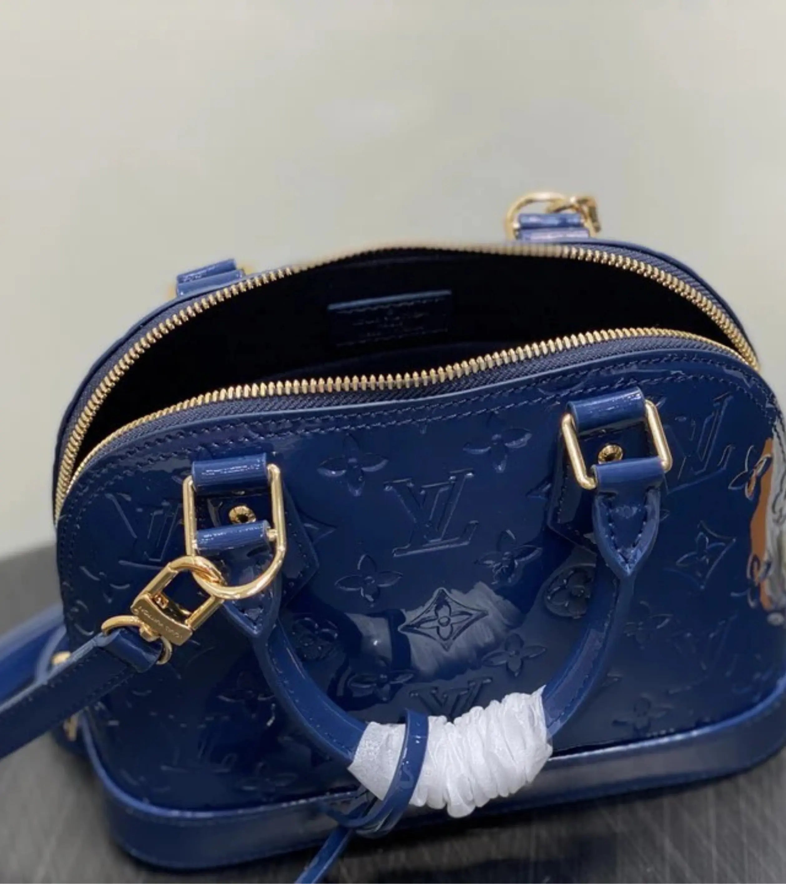 Alma ||M13169|| High Quality Handbag