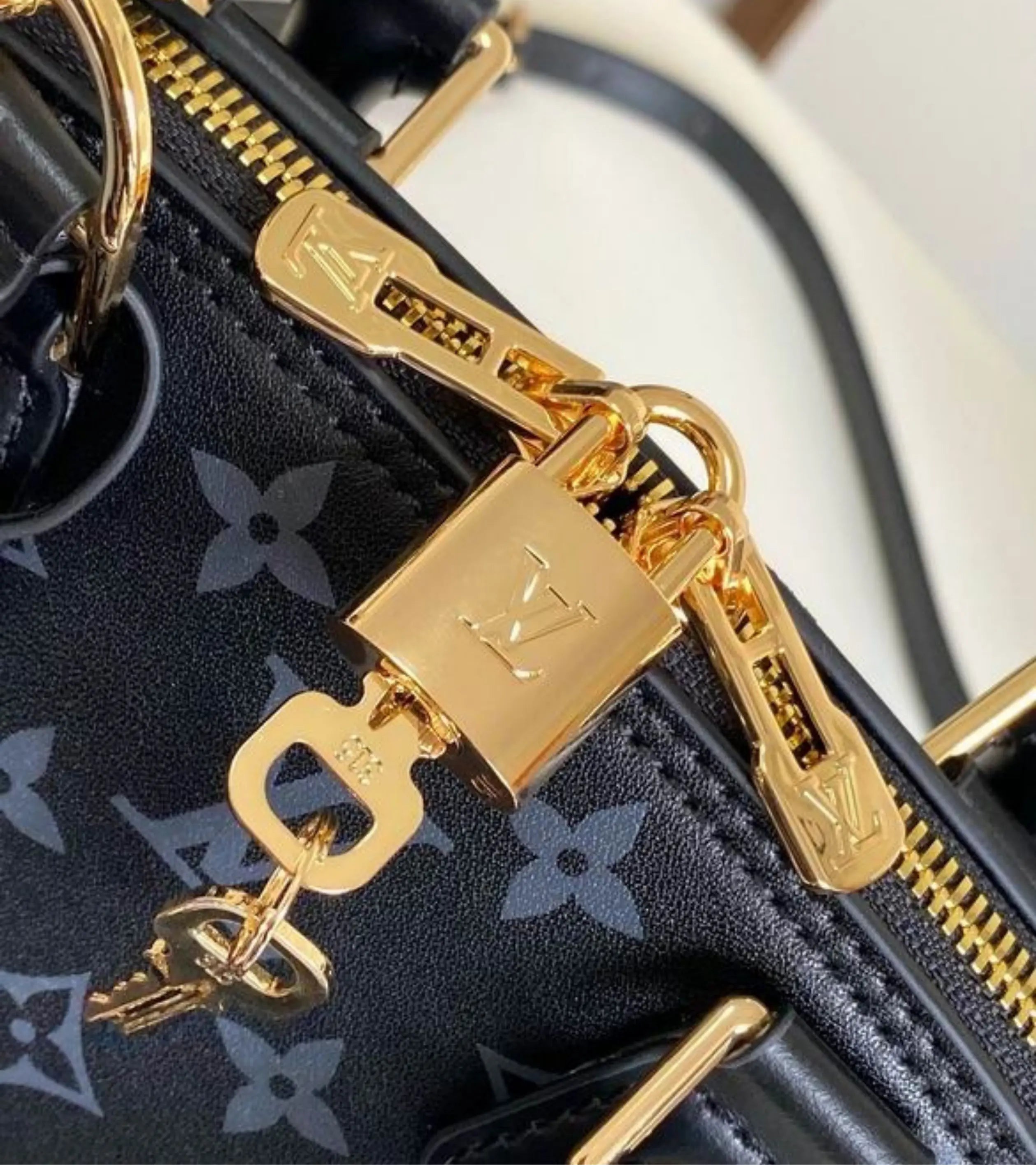 Alma ||M12289|| High Quality Handbag