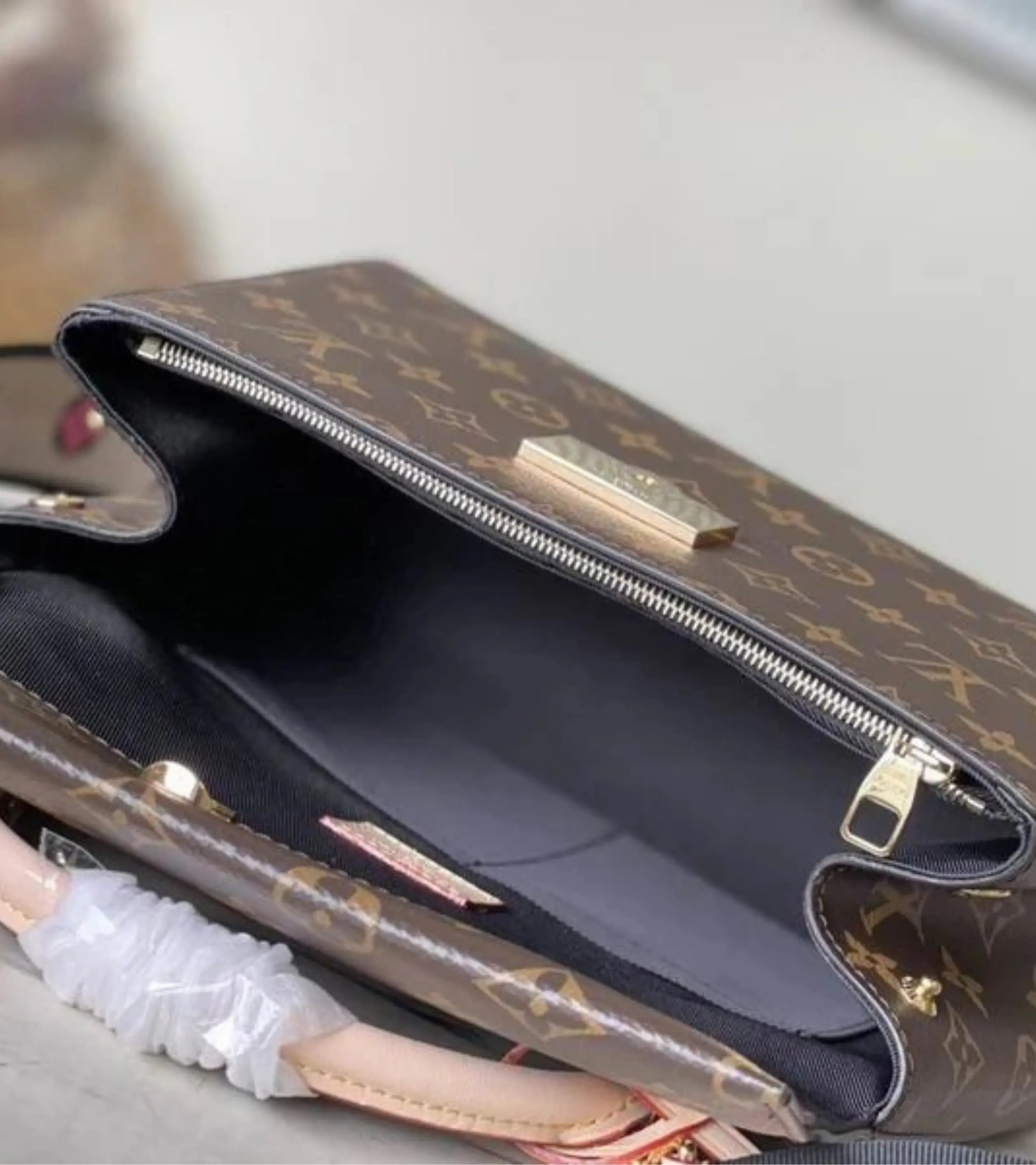 Cluny || M46372 || High Quality Bag