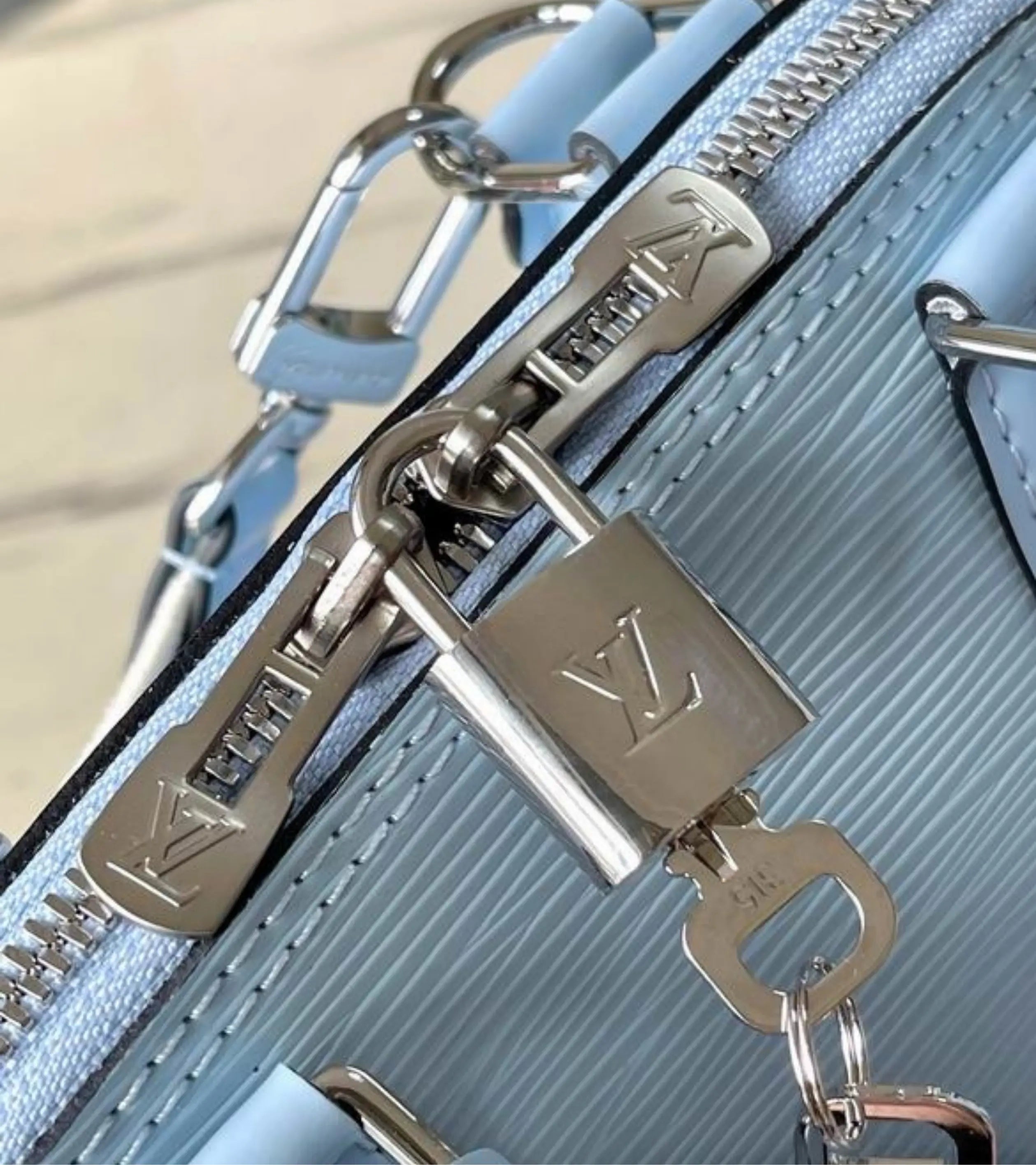 Alma || M22357 || High Quality Handbag