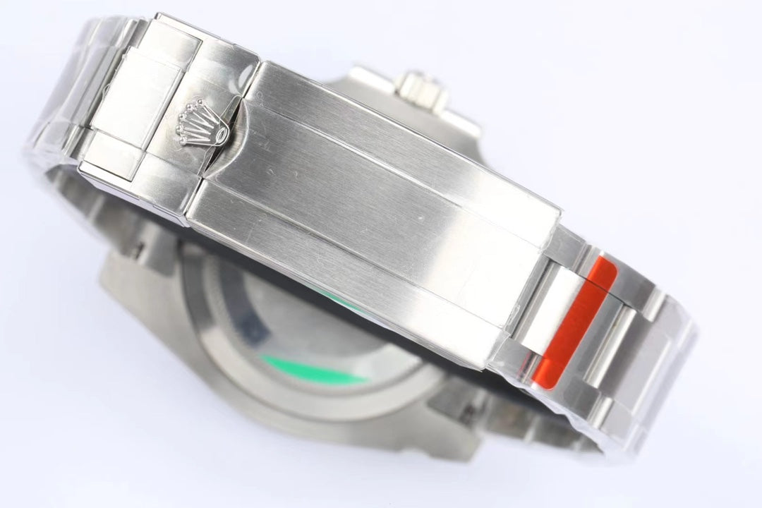 Rolex Submariner Date