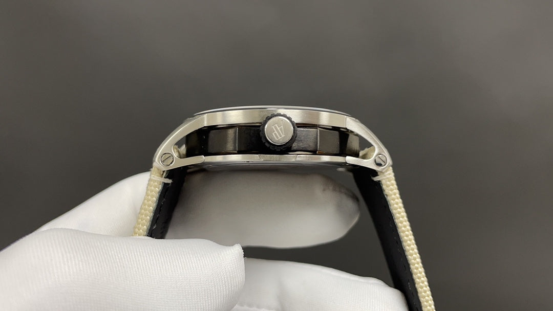 AP Audemars Piguet 15210ST