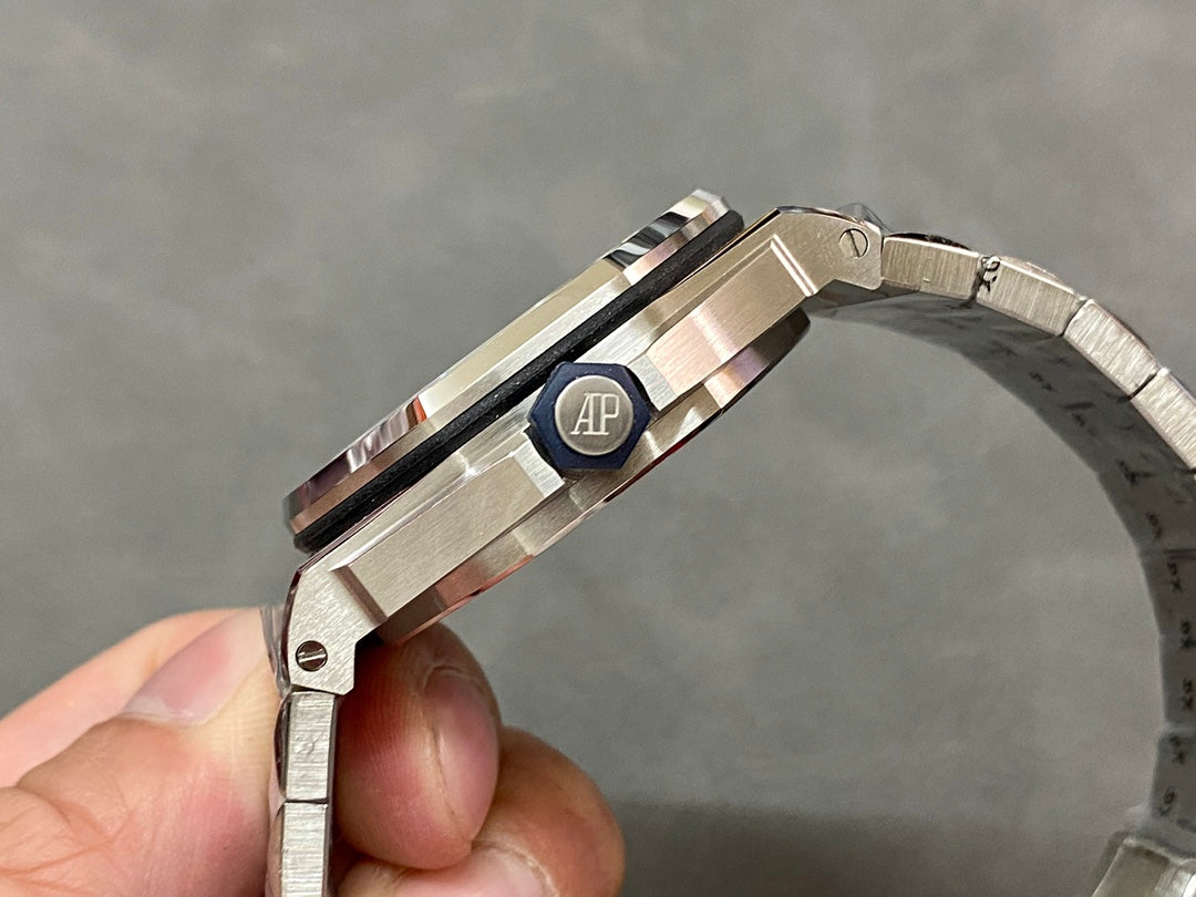 Audemars Piguet 15710